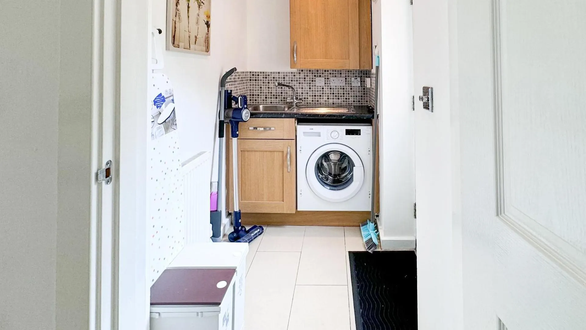 Huge House - Free Parking - 4 Bed 3 Bathroom - Leeds Lejlighed Leeds (West Yorkshire)